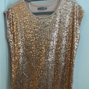 Sequence top ( front only , size small.